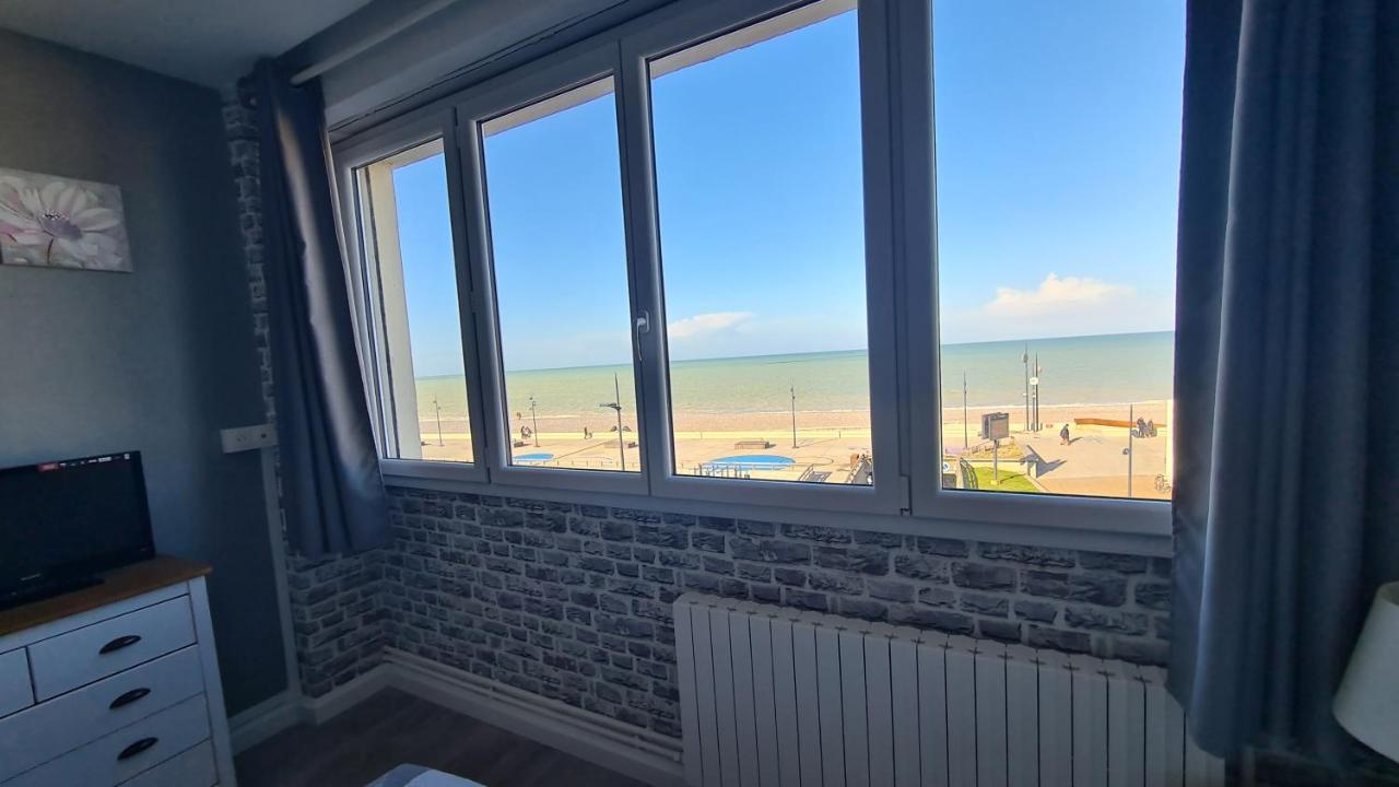 Residence Du Bord De Mer 9 Appartements Avec Une Vraie Vue Mer Le Tréport Kültér fotó