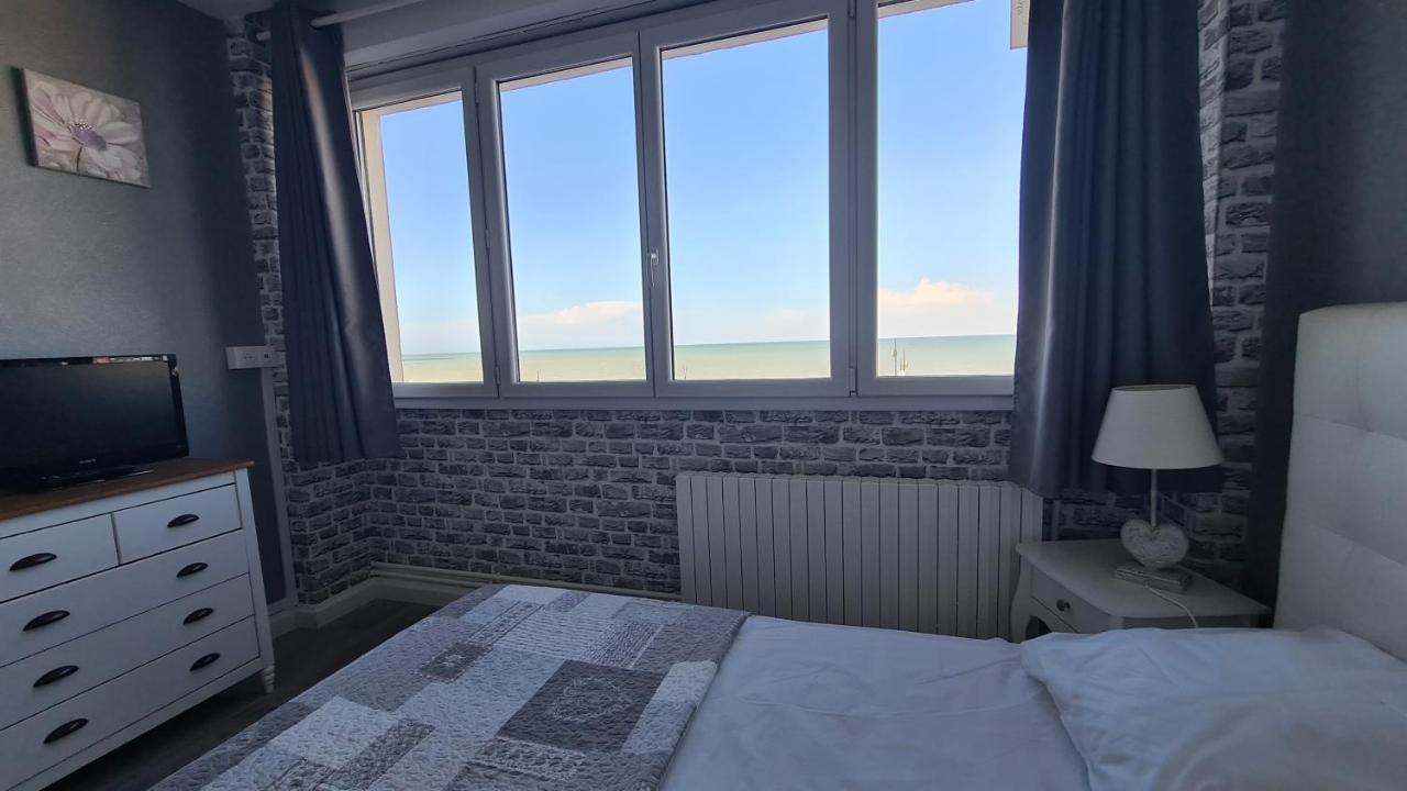 Residence Du Bord De Mer 9 Appartements Avec Une Vraie Vue Mer Le Tréport Kültér fotó