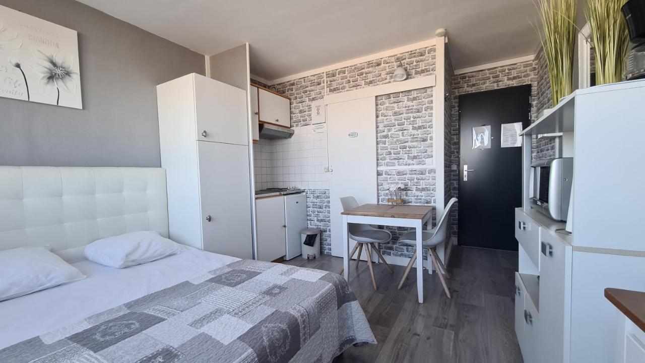 Residence Du Bord De Mer 9 Appartements Avec Une Vraie Vue Mer Le Tréport Kültér fotó