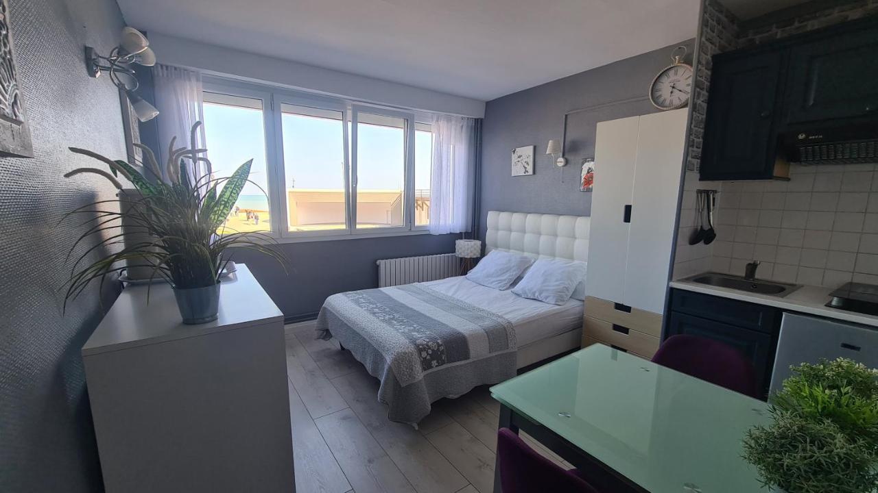 Residence Du Bord De Mer 9 Appartements Avec Une Vraie Vue Mer Le Tréport Kültér fotó