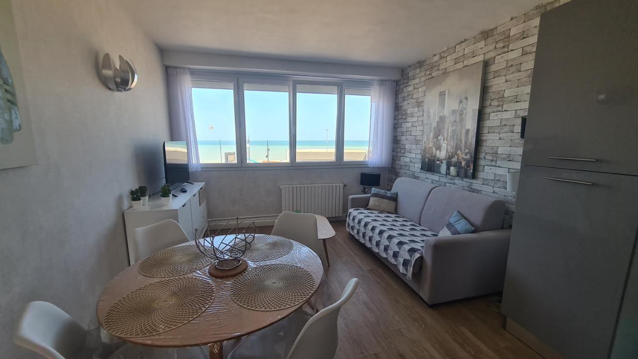 Residence Du Bord De Mer 9 Appartements Avec Une Vraie Vue Mer Le Tréport Kültér fotó